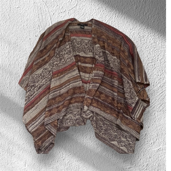 Cejon Knit Poncho One Size Fits Most - Picture 1 of 7